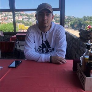 Meet your Posher, Sam